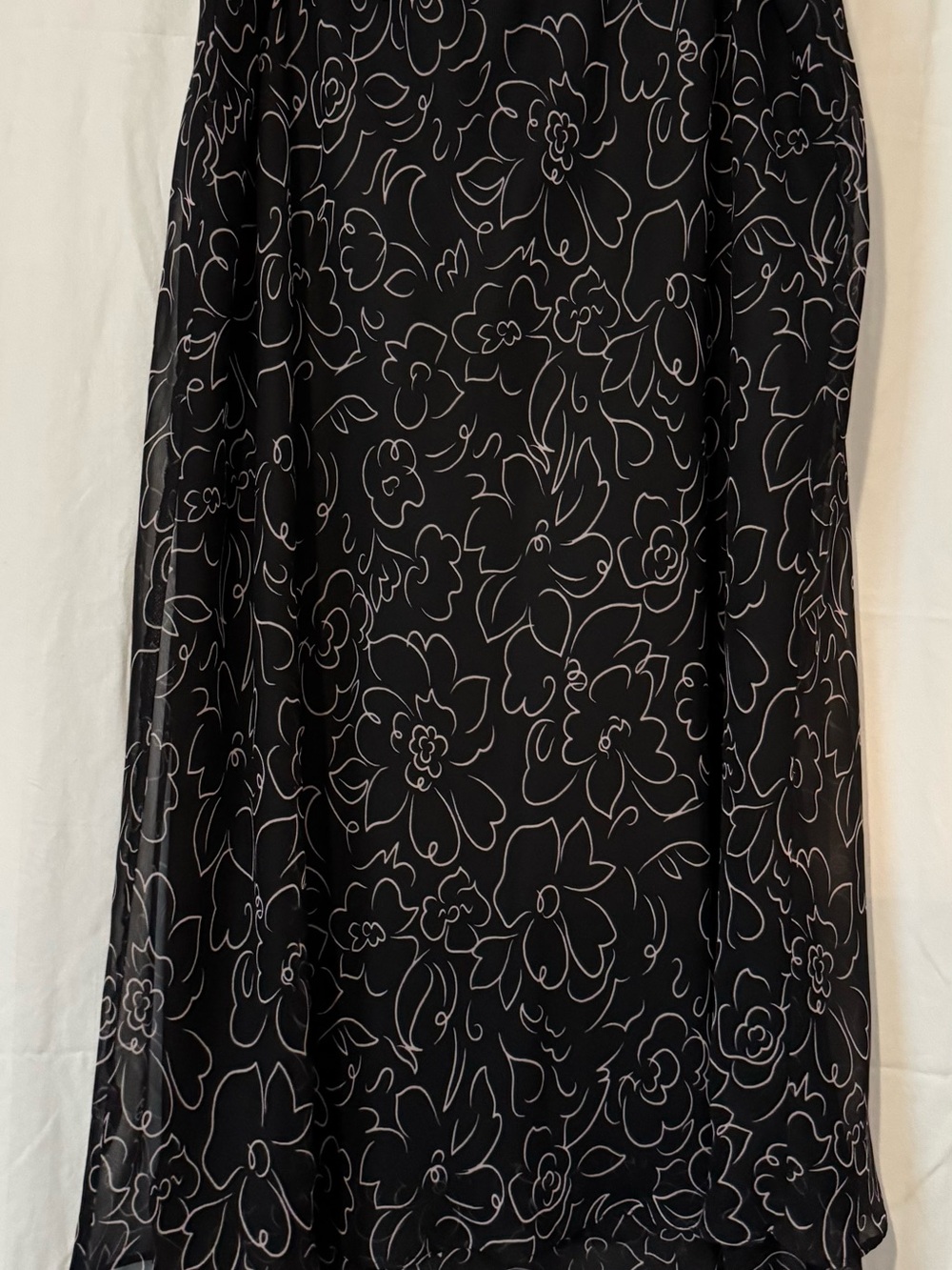 Black Floral Skirt – Size 18/20W